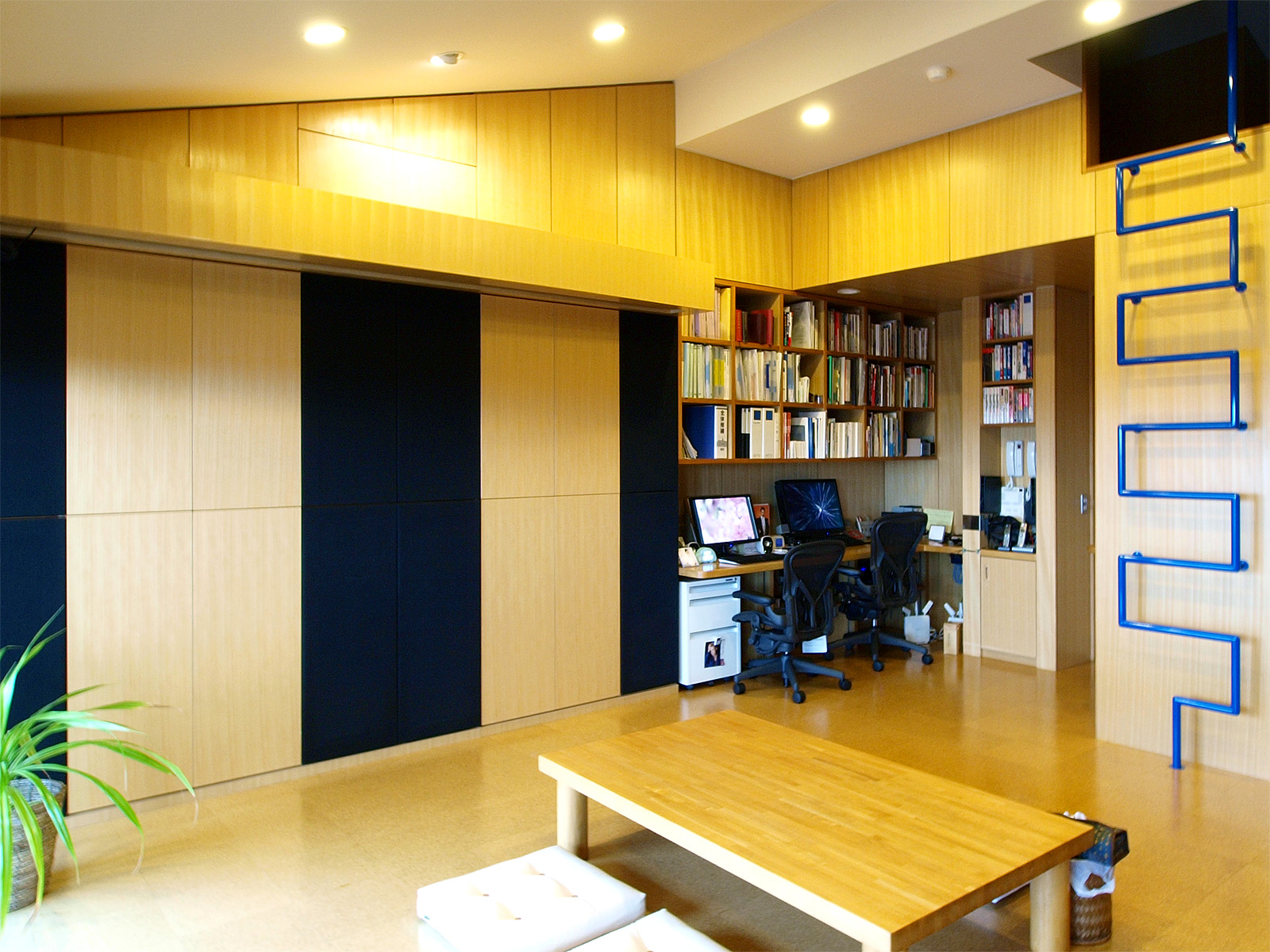 在宅のためのワークスペース