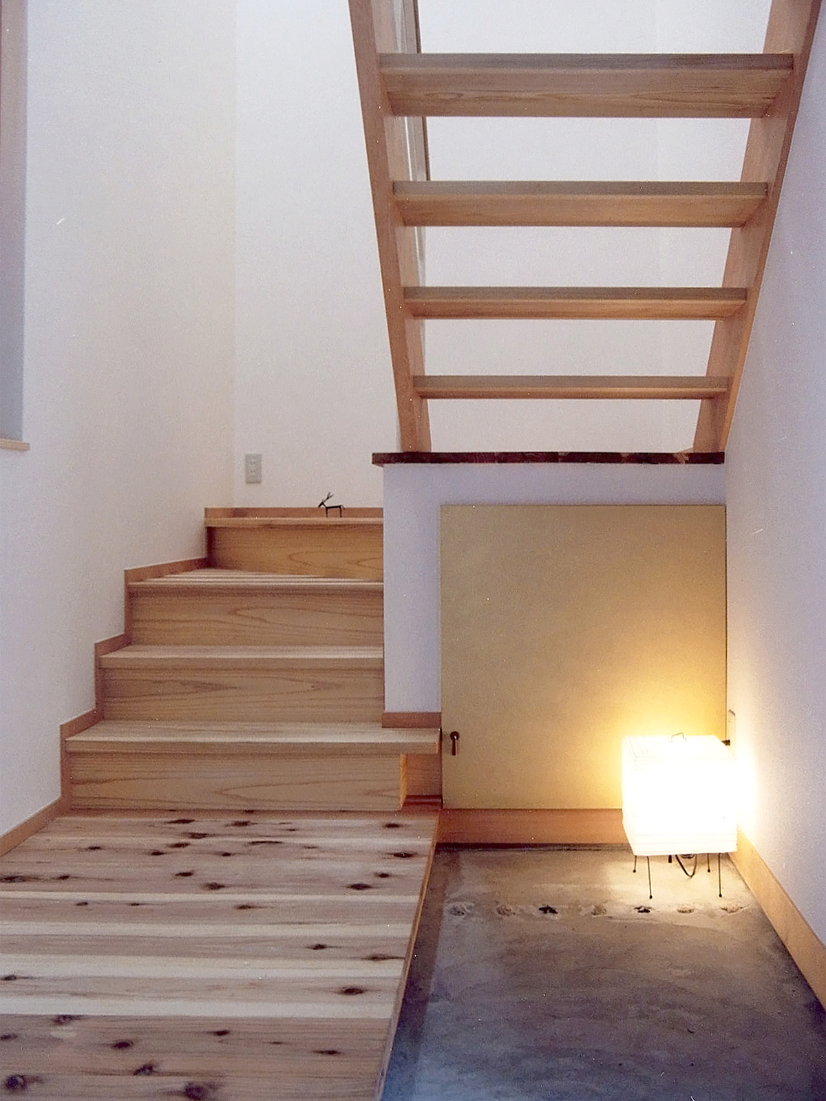 密集地の70代夫婦の家　K-HOUSE　玄関