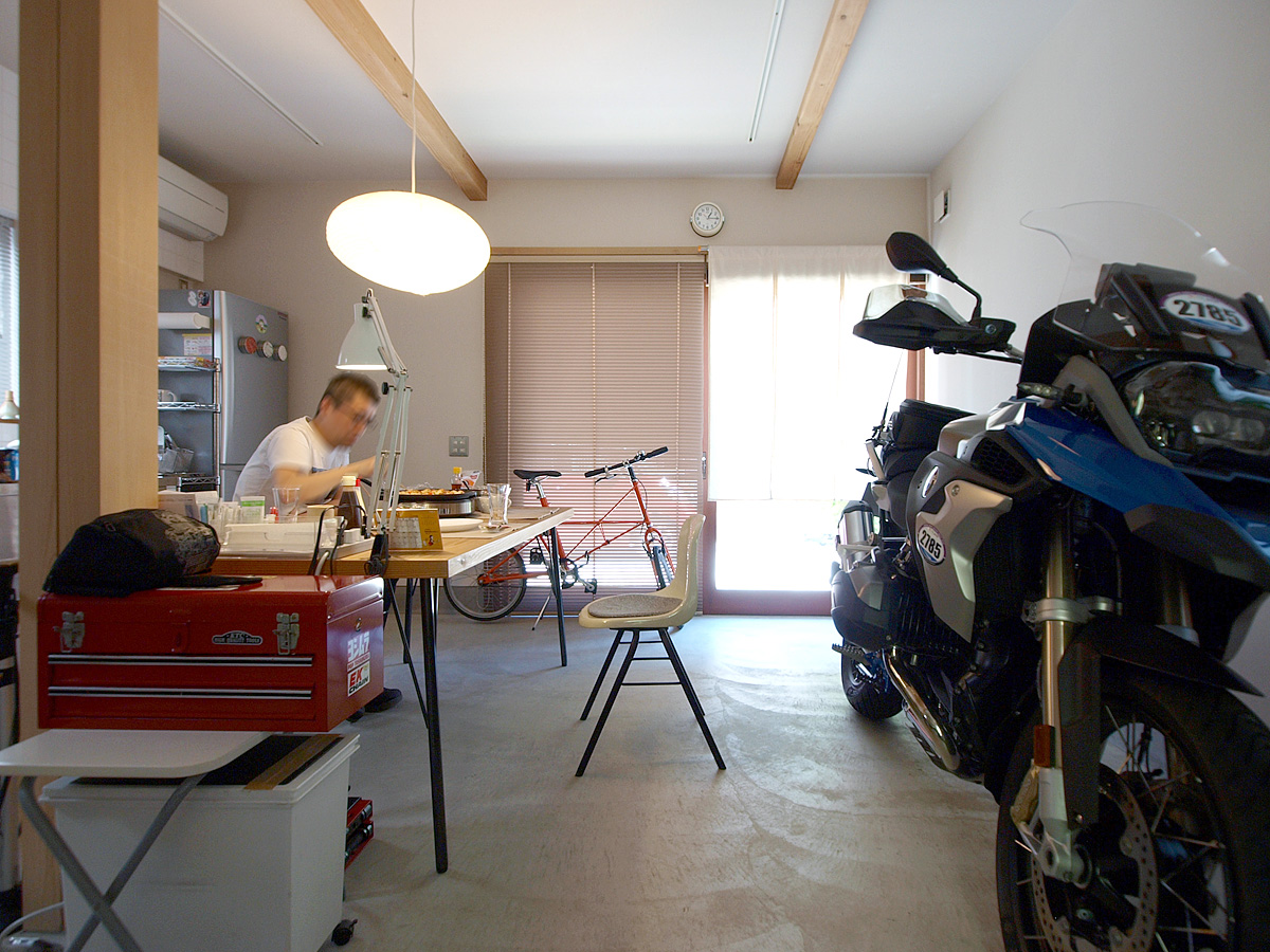 バイクガレージハウス　８年後