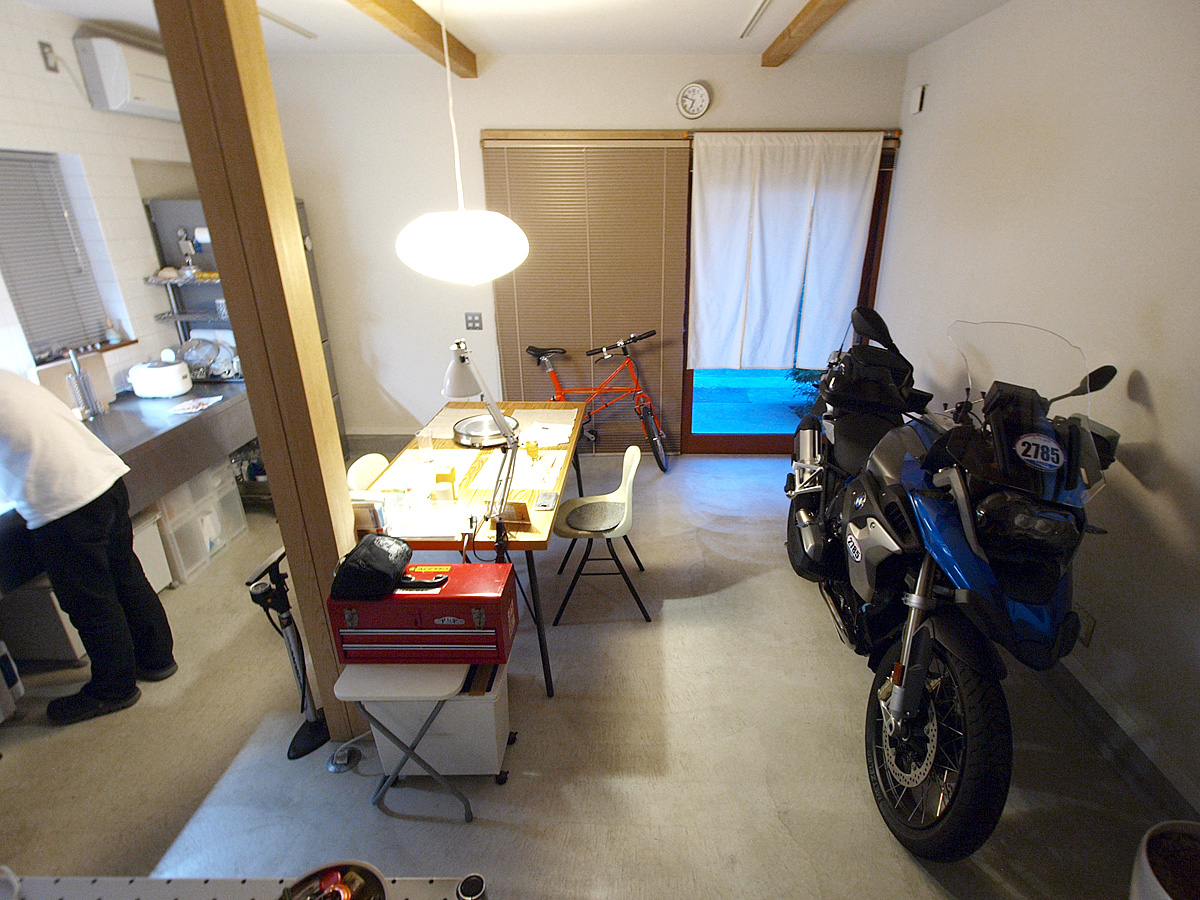 バイクガレージハウス　８年後