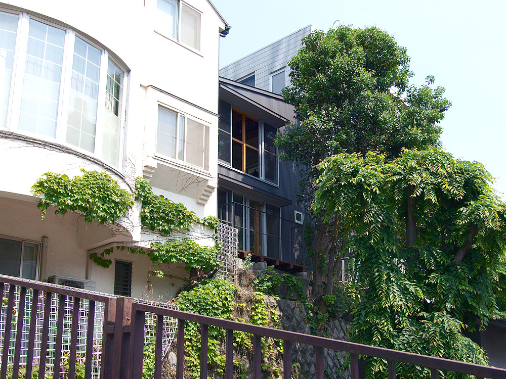 LWH002　６年後　崖側