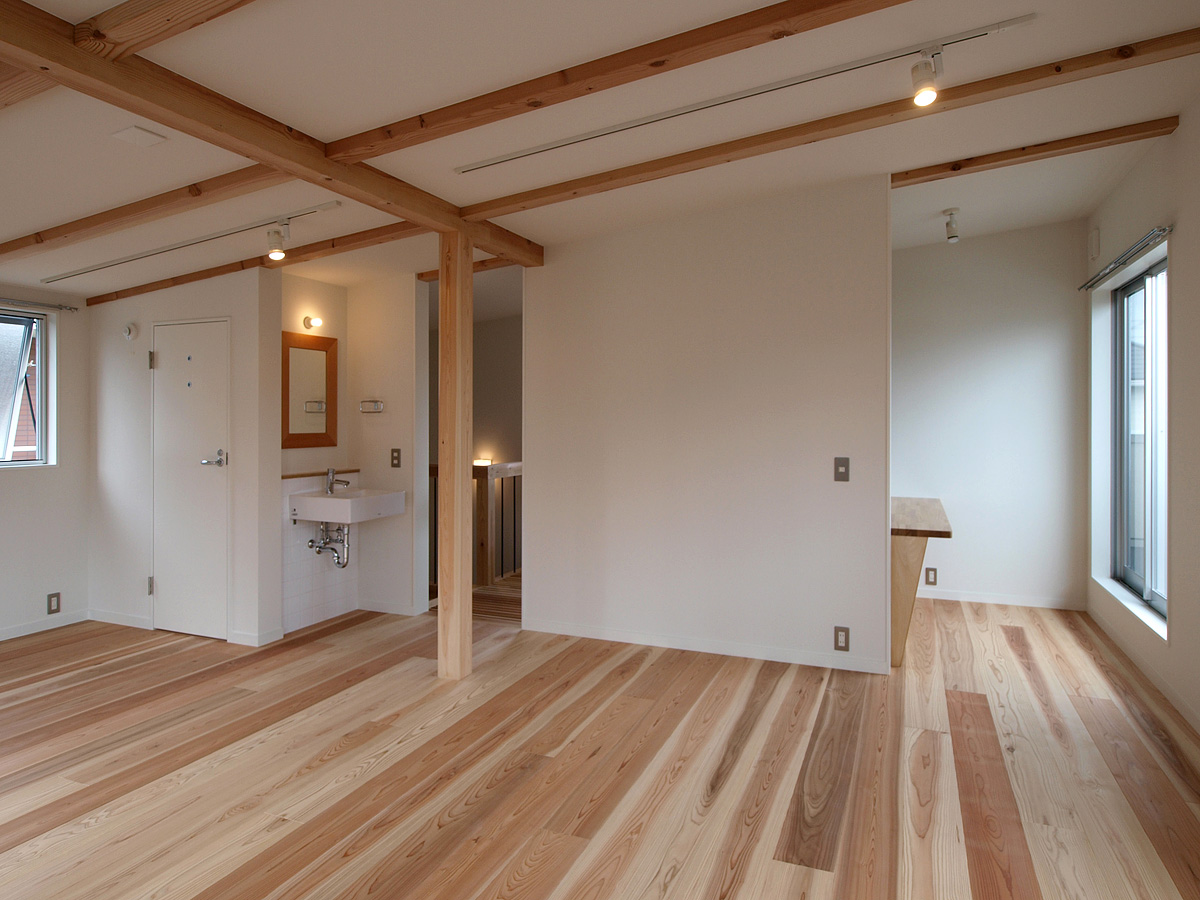 にしこいの家 2階