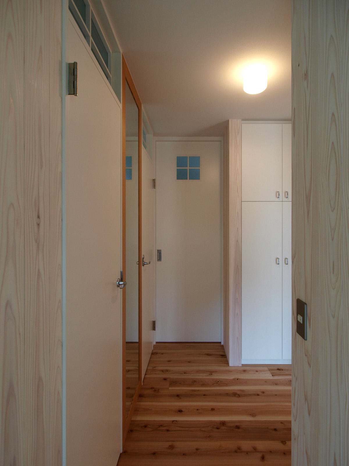 にしこいの家 1階廊下