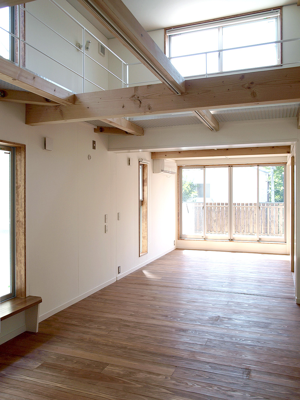 リト　２階リビング（西方向）