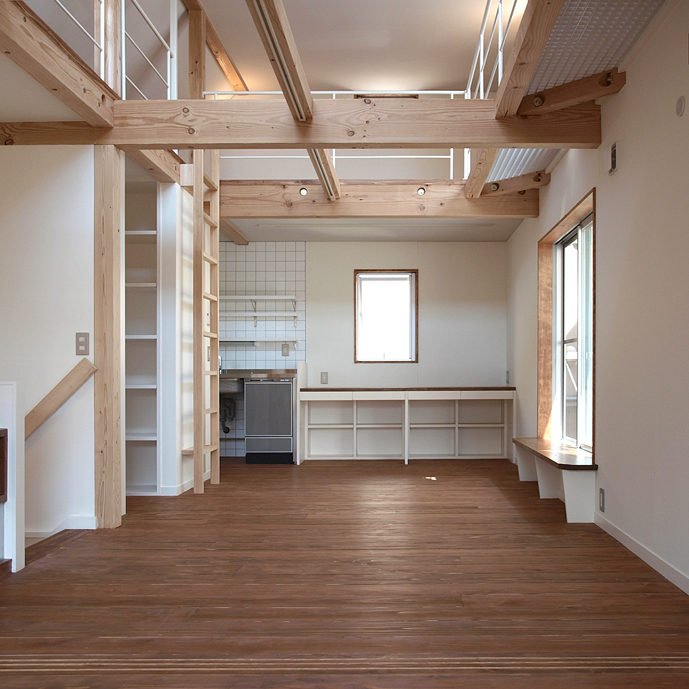 リト　２化リビング　寝室側から見る