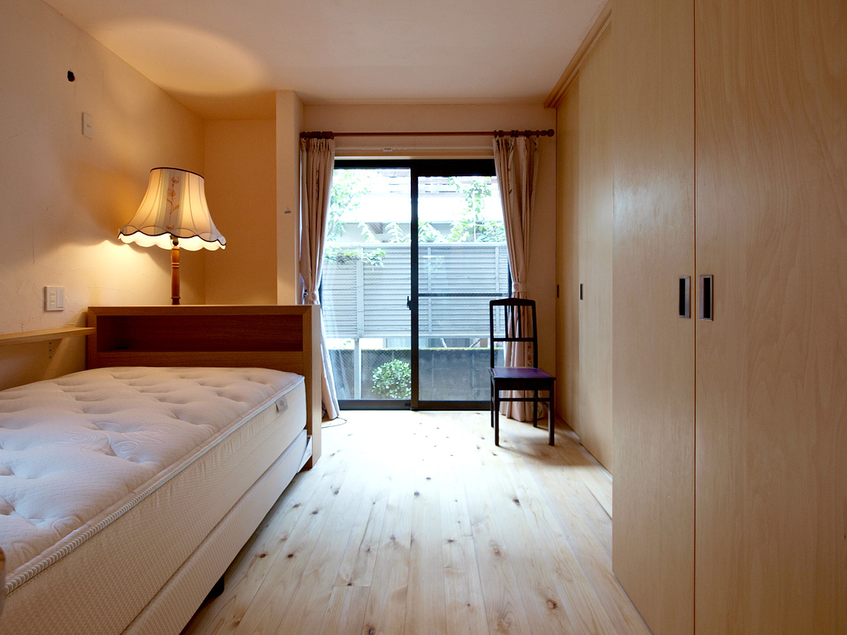 桃井の家（R）　１階寝室