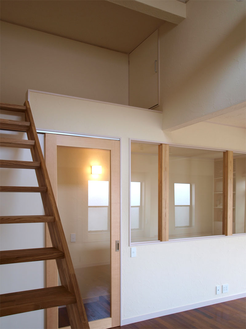 猫と夫婦の家のリフォーム　中野の家R　２階階段側