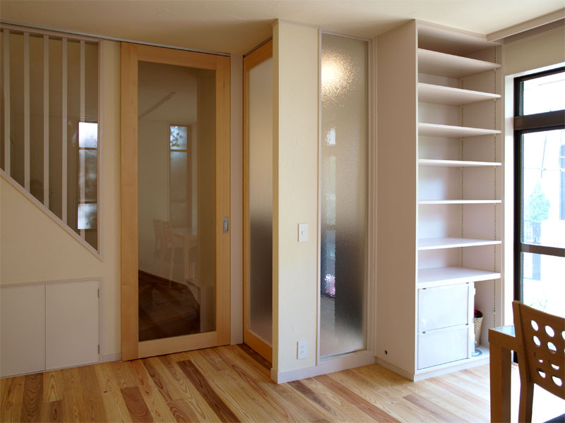 猫と夫婦の家のリフォーム　中野の家R　リビングとキッチン