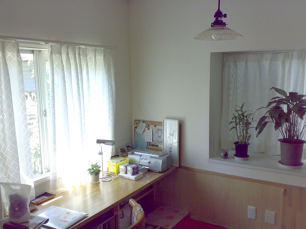 なずなハウス 奥様のデスク