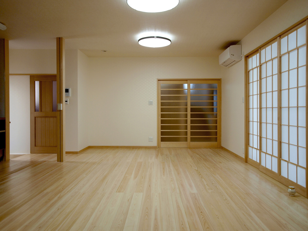 2世帯住宅 プロペラの家 1階リビング・キッチン