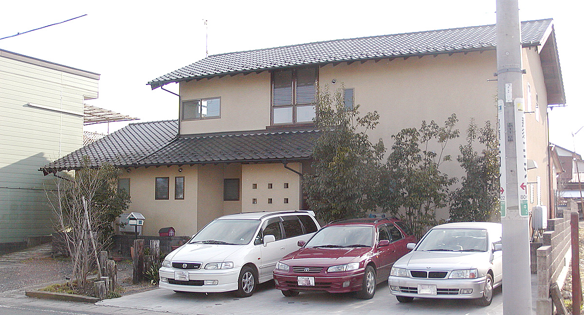 土間玄関のある2世帯住宅 S-house 北外観