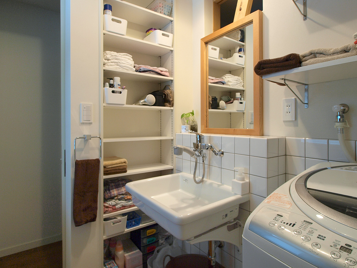 築30年木造住宅リノベーション　sato*sato　2階洗面