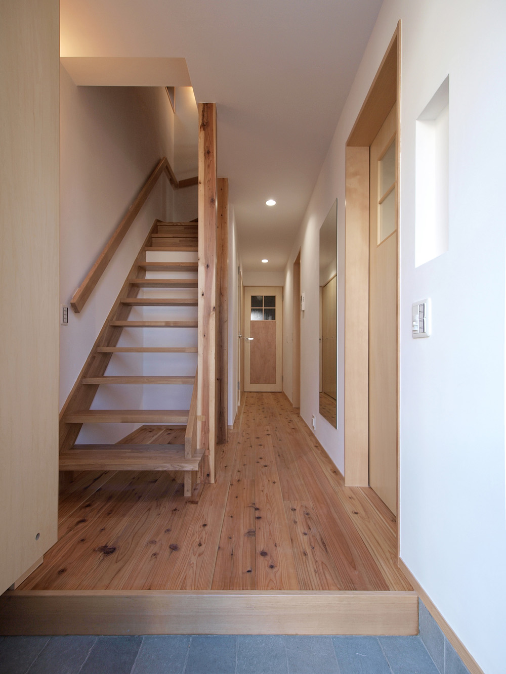 高輪の家R 1階 玄関1