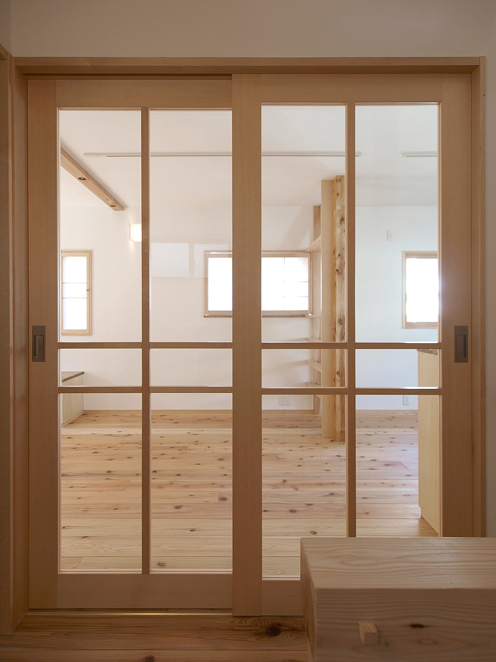 高輪の家R 2階リビングの引戸