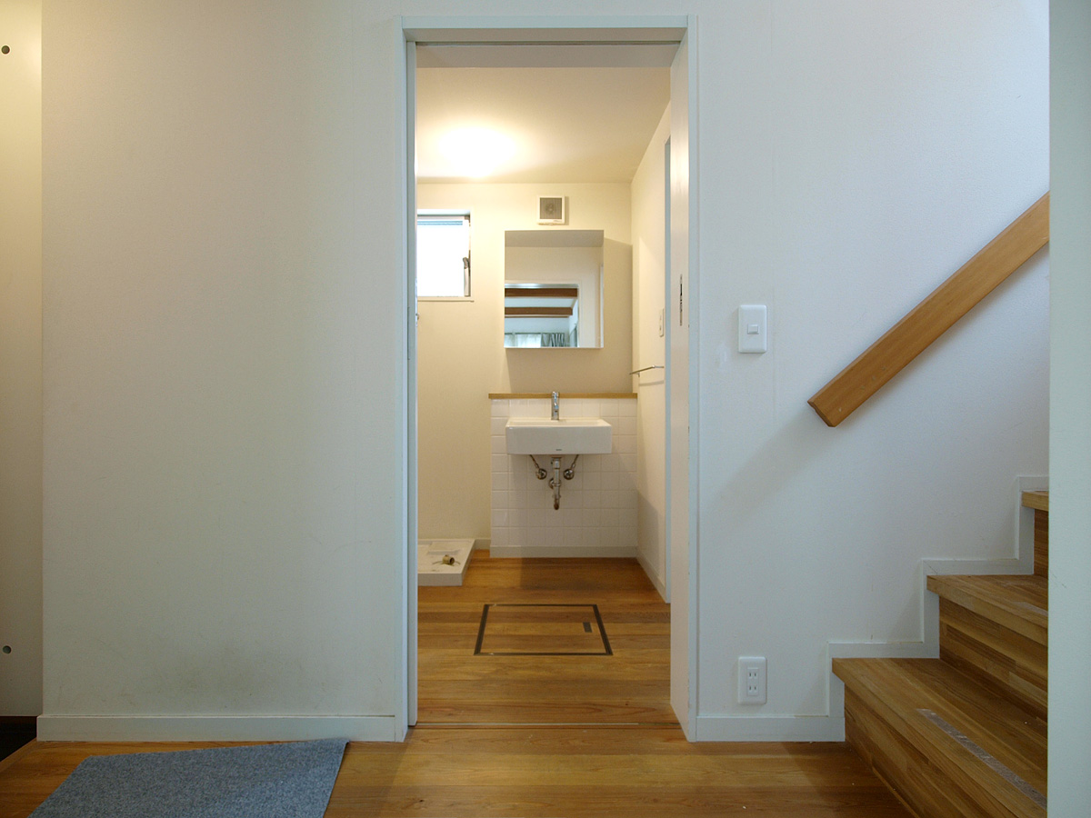 鳥牛之家 6年後 洗面